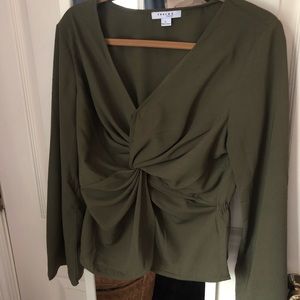 FavLux olive green top